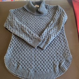 Size large motherhood maternity tunic